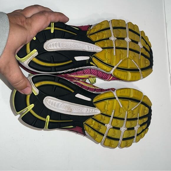 SAUCONY pink and green running shoes 8 - Picture 5 of 5